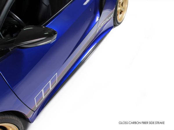 ガンスリンガーストラトス NESiCA 001.jpg